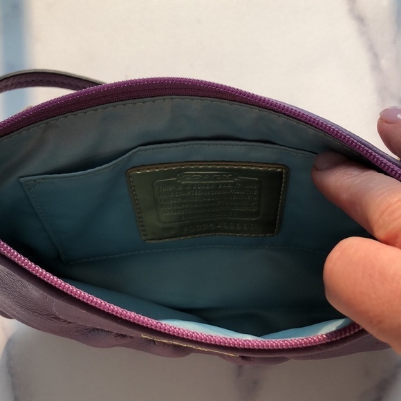 Coach Madison Glazed Wristlet Pochette Lavender NWT flaws - Picture 7 of 14